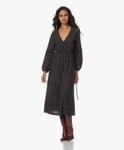 No Man'S Land Tech Jersey Overslagjurk - Dark Mocha -JAMES PERSE WINKEL 230802 a8d03c30 7c2f 4ba4 ab21 727dbd30b8e3