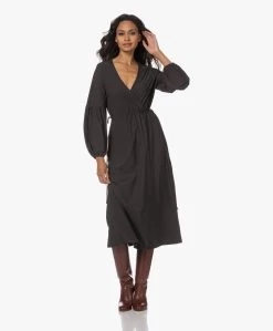 No Man'S Land Tech Jersey Overslagjurk - Dark Mocha -JAMES PERSE WINKEL 230802 c1289fe8 0f5f 4ebb 9d73 6295642ab97b