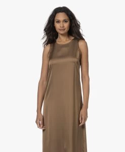 Resort Finest Mouwloze Satijnen Midi Jurk - Camel -JAMES PERSE WINKEL 230809 c4d3289a 5281 484e bf58 73528edaed14