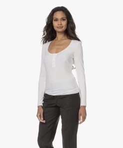 Wolford Henley Modal Longsleeve - Wit -JAMES PERSE WINKEL 230810 4dd84849 2108 4ef5 b606 f8e8f8fe11cc