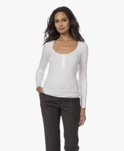 Wolford Henley Modal Longsleeve - Wit -JAMES PERSE WINKEL 230810 e2328e0f 1195 43ed b4da 12f3af49523f