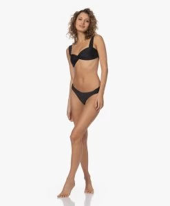 Viveh Olivine Bikini Slip - Zwart 19 Viveh Olivine Bikini Slip - Zwart -JAMES PERSE WINKEL 466928e3 2e4a 4eae b4fe 4554bab89550 91
