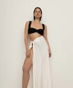 Viveh Azotic Bandeau Bikini Top - Zwart -JAMES PERSE WINKEL 7e38faad b166 4673 8c4e 8ee621b7143c 01