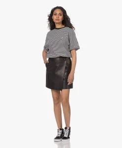 By Malene Birger Esmaa Lamsleren Overslag Minirok - Zwart -JAMES PERSE WINKEL a6ac618f c6f4 4db5 93b6 d06d2861f7de 246