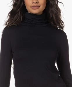 Majestic Filatures Viscose Soft Touch Jersey Colshirt - Marine -JAMES PERSE WINKEL fde395e8 5778 435a 8a07 e993b60d0110 618